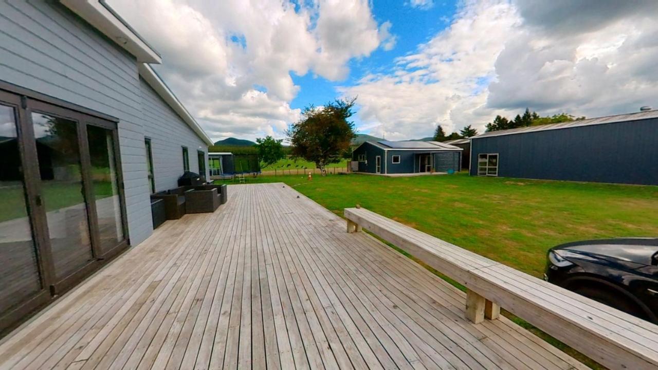 Full Holiday Home To Yourself, Up To 21 Guests Atiamuri Exterior photo