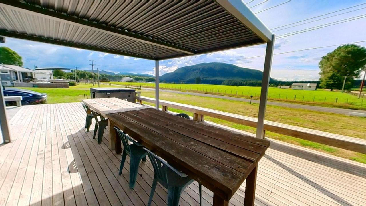 Full Holiday Home To Yourself, Up To 21 Guests Atiamuri Exterior photo